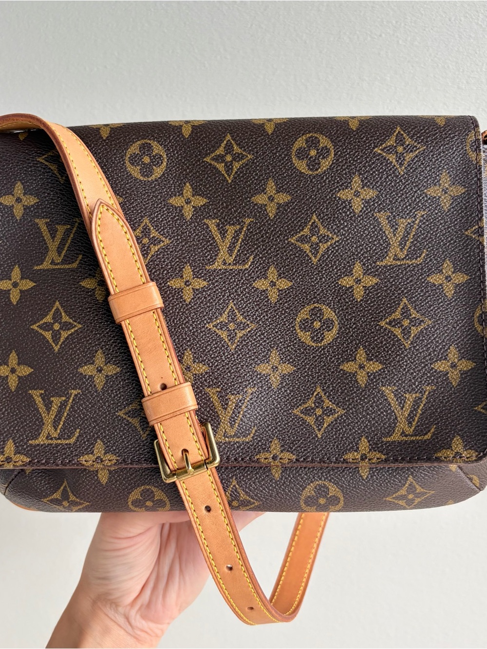Louis Vuitton Brown Monogram shoulder bag with Tan Leather Strap